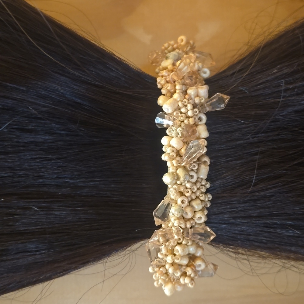 Barrette / Hair clip